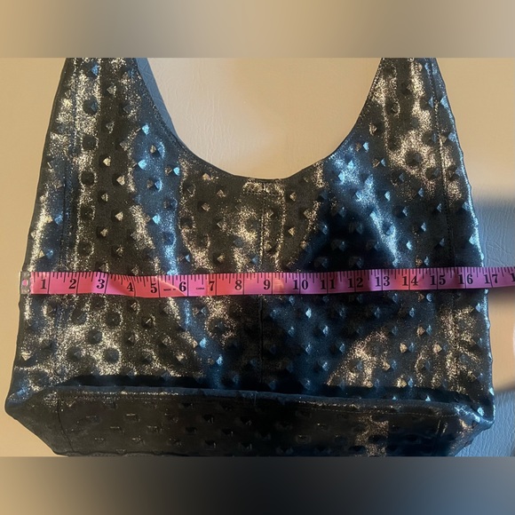 Streets Ahead Carrie Silver Metallic Pyramid Embossed Hobo Purse - Picture 5 of 6